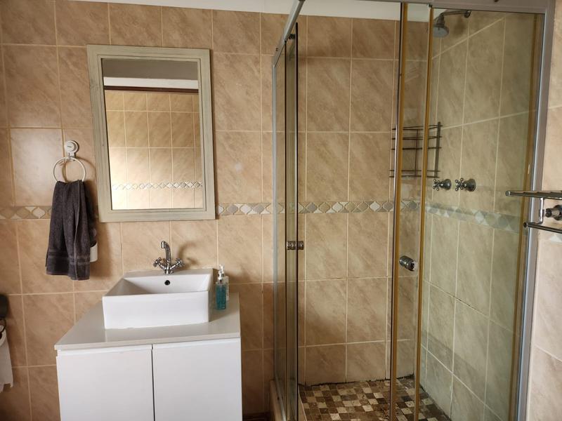 To Let 2 Bedroom Property for Rent in Outeniqua Strand Western Cape